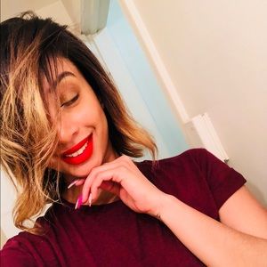 Meet your Posher, Aisha